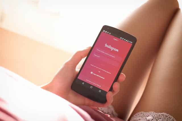 χορηγούμενη στο instagram κοστος